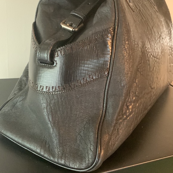Fendi black leather bag used great condition beautiful leather. - Picture 4 of 16
